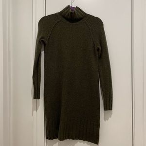 Banana Republic XS Green Sweater Dress